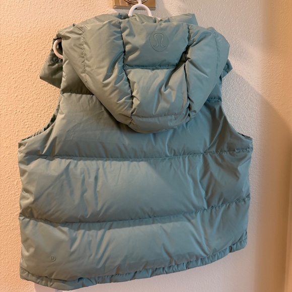 Lululemon Wunder Puff 600 Cropped Vest Sz 8 *RARE* color -Frosted Jade NWT - Picture 10 of 17